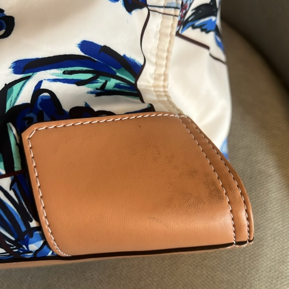Tory Burch Large Ella Tote - Picture 9 of 14